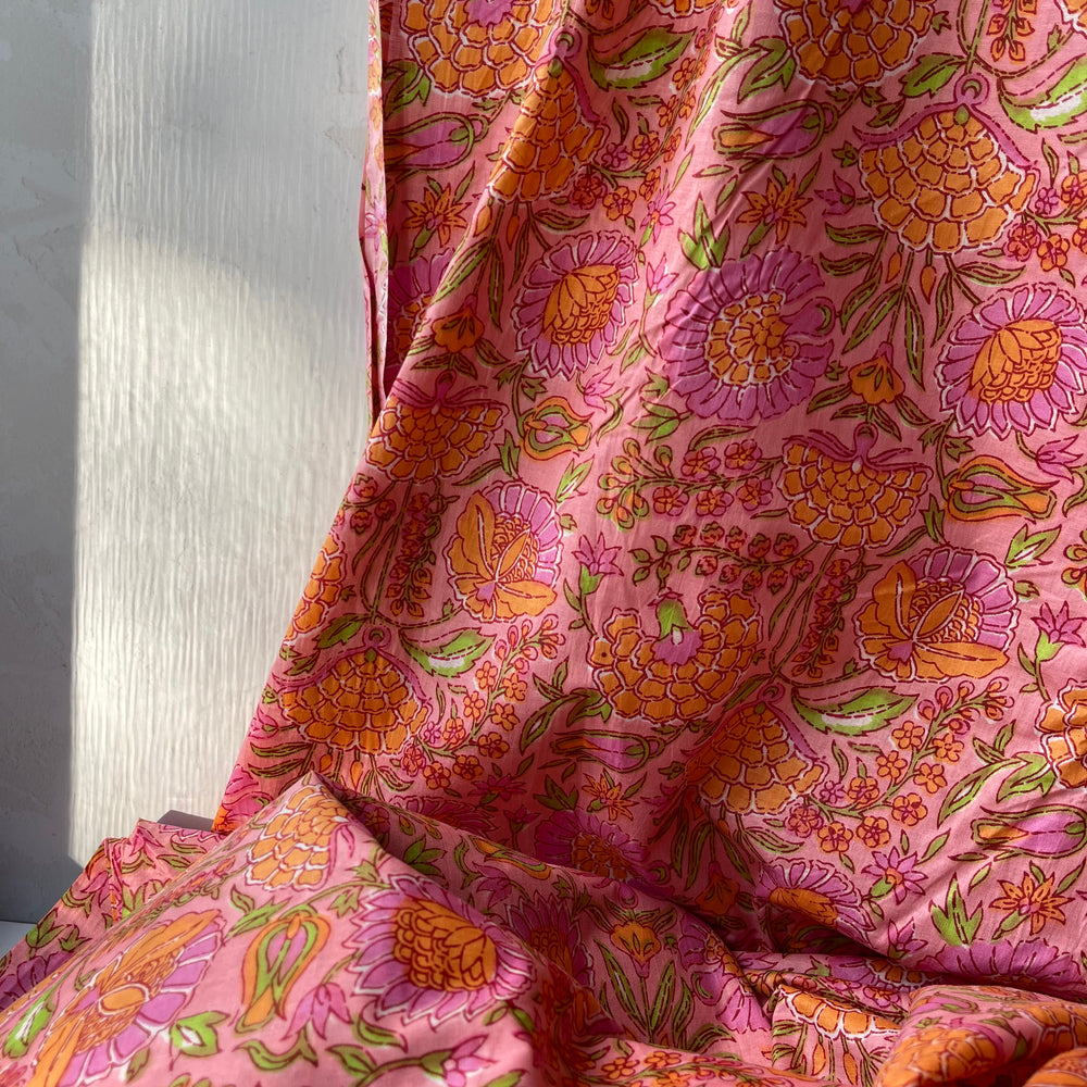 
                  
                    Bloemen Roze Oranje Groen - Indian Block Print - Cotton Voile
                  
                