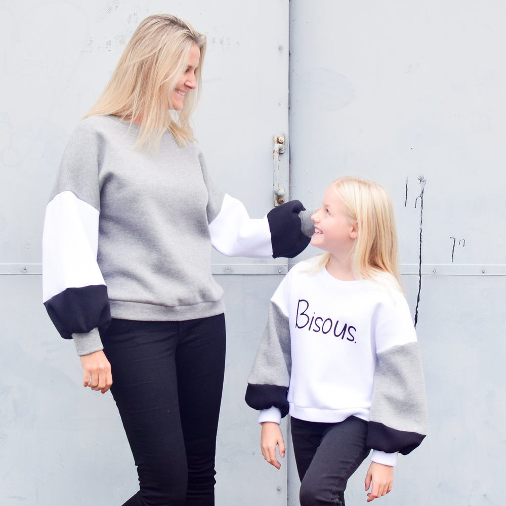 
                      
                        Laure Top en Sweater voor dames en tieners – papieren naaipatroon - Bel'etoile
                      
                    