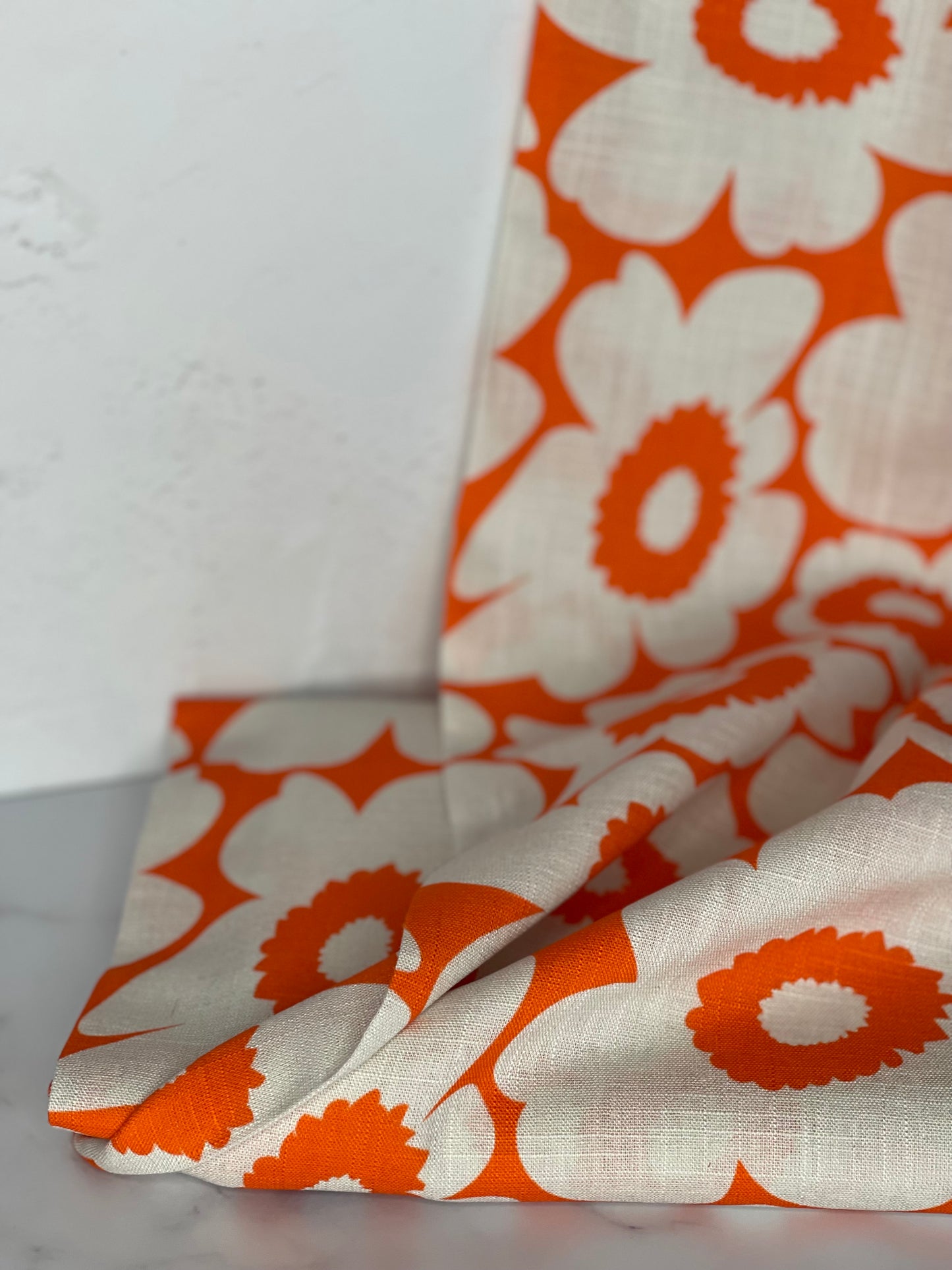 Big Flower Wit Oranje - Viscose Linnen