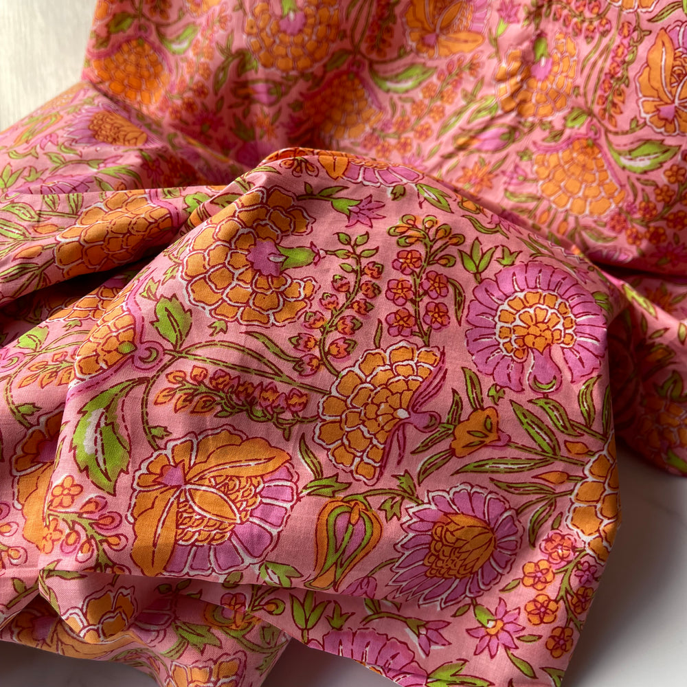 
                  
                    Bloemen Roze Oranje Groen - Indian Block Print - Cotton Voile
                  
                