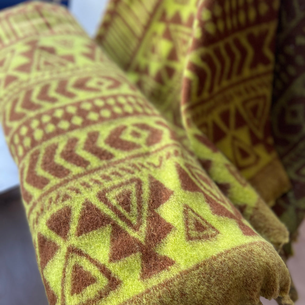 
                  
                    Geo shapes Lime Cognac - Jacquard Knit Deadstock
                  
                